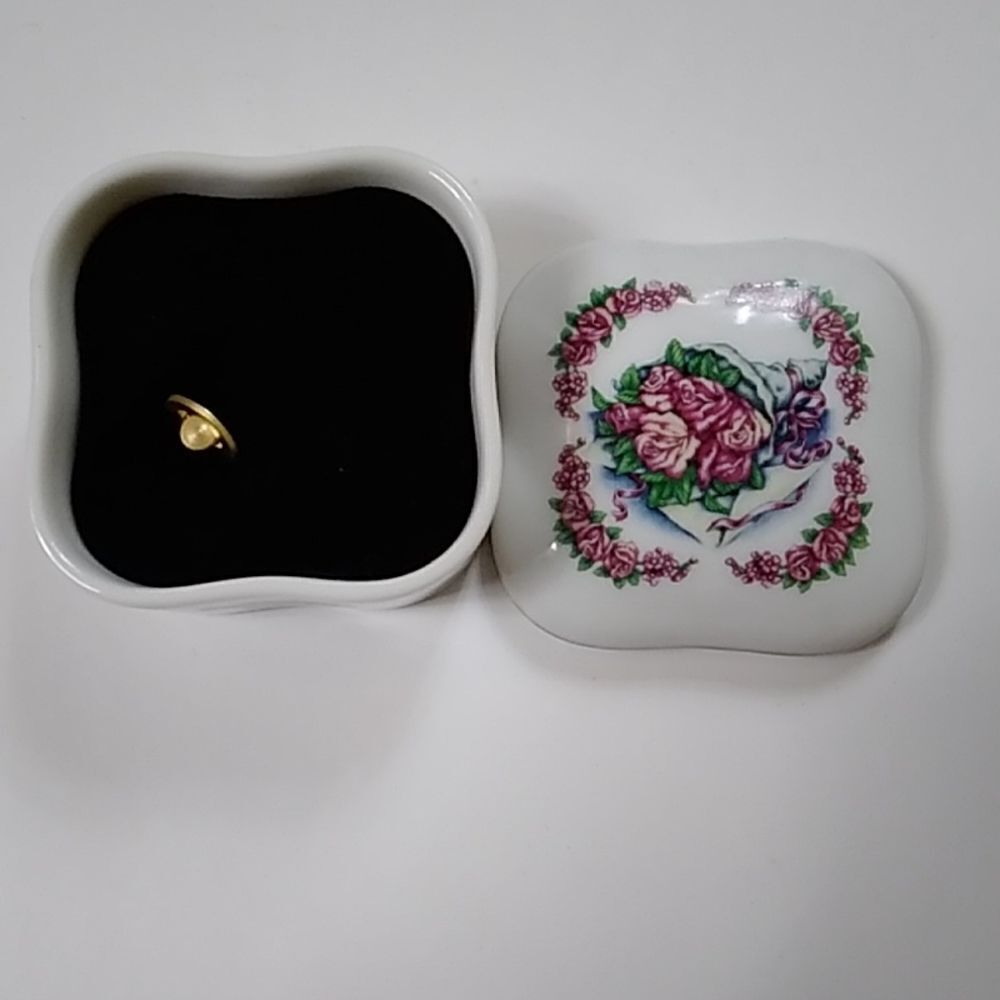 VTG 1985 Heritage Music Fine Porcelain Box Series Limitd Edition Of 19,500 Japan